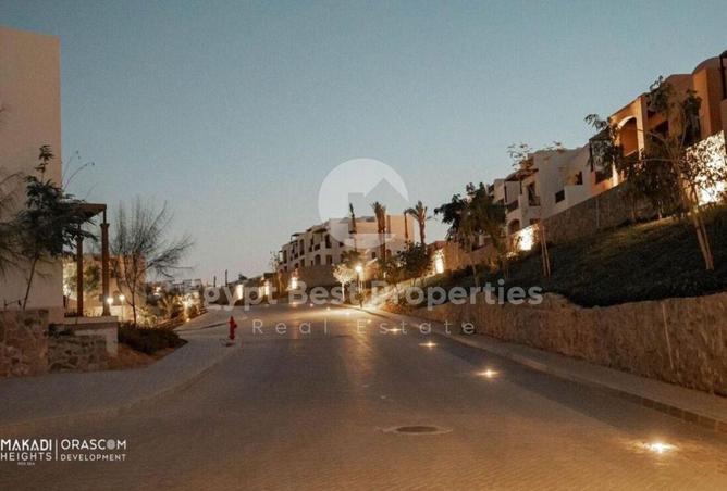 8259400 - Property Image 2