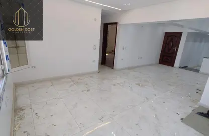 Apartment - 3 Bedrooms - 2 Bathrooms for rent in El Yasmeen 8 - El Yasmeen - New Cairo City - Cairo