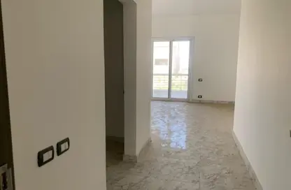 فيلا - 5 غرف نوم - 4 حمامات للايجار في الباتيو - الطريق الدائري - مدينة 6 أكتوبر - الجيزة