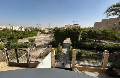 Twin House - 5 Bedrooms - 4 Bathrooms for rent in 1st Neighborhood - 3rd District West - Shorouk City - Cairo