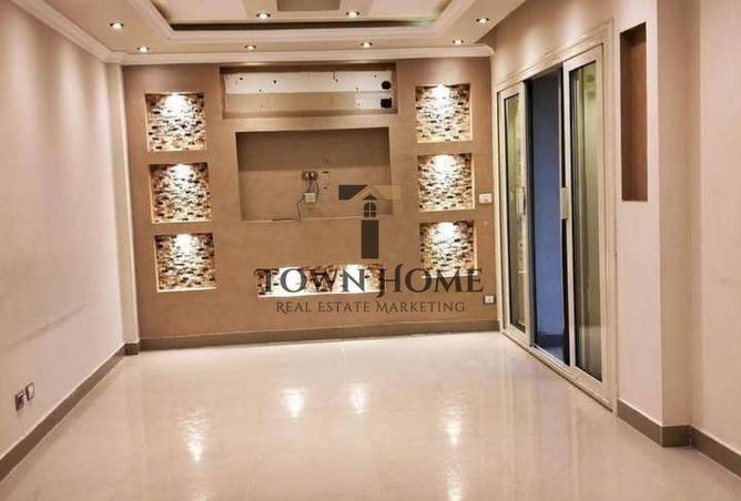 8211755 - Property Main Image