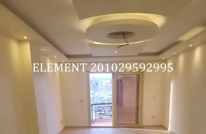 Apartment - 3 Bedrooms - 2 Bathrooms for sale in Hadayek Al Mohandessin - 4th District - Sheikh Zayed City - Giza