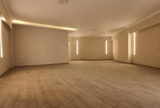 8085837 - Property Image 2