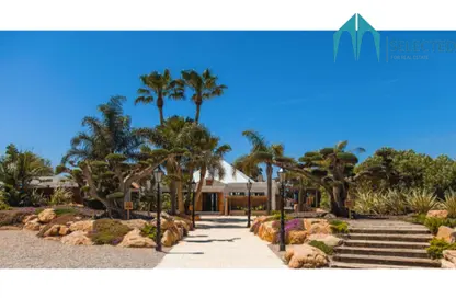 Chalet - 2 Bedrooms - 2 Bathrooms for sale in Hacienda West - Ras Al Hekma - North Coast