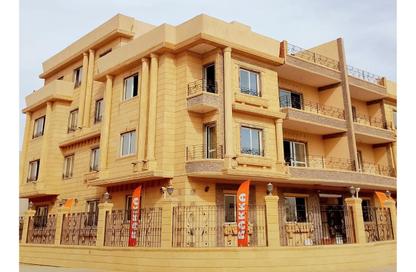 Apartment - 2 Bedrooms - 1 Bathroom for sale in El Koronfel - The 5th Settlement - New Cairo City - Cairo
