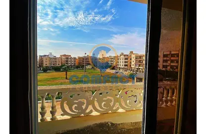 شقة - 3 غرف نوم - 3 حمامات للبيع في الحي السادس عشر - الشيخ زايد - الجيزة