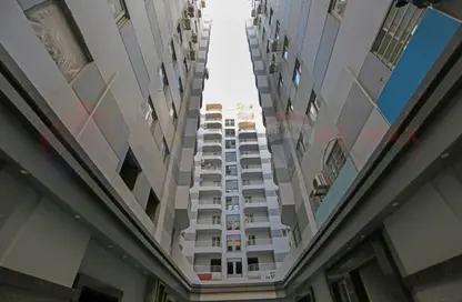 Apartment - 3 Bedrooms - 3 Bathrooms for sale in Laurent - Hay Sharq - Alexandria