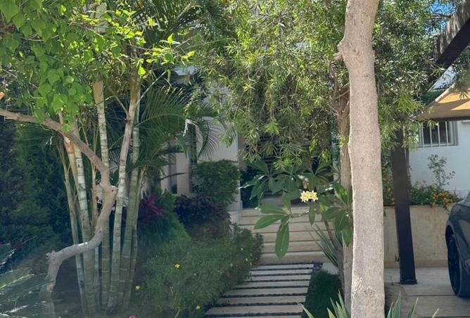 8322250 - Property Image 2