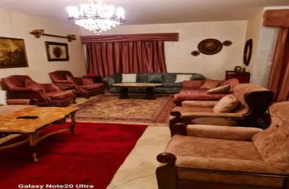 شقة - 3 غرف نوم - 3 حمامات للايجار في طريق بيفرلي هيلز - الحي السابع عشر - الشيخ زايد - الجيزة