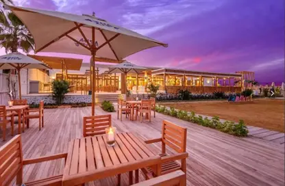 Chalet - 3 Bedrooms - 4 Bathrooms for sale in Azha North - Ras Al Hekma - North Coast