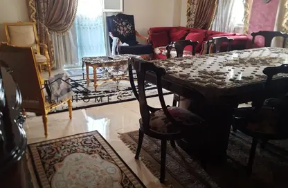 Apartment - 2 Bedrooms - 1 Bathroom for sale in 11th District - Sheikh Zayed City - Giza