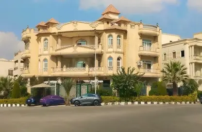 Duplex - 7 Bedrooms - 7+ Bathrooms for sale in Sahl Bin Qais St. - El Banafseg 8 - El Banafseg - New Cairo City - Cairo