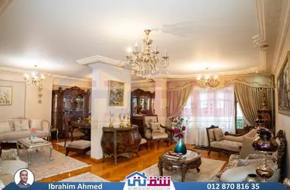 Apartment - 3 Bedrooms - 3 Bathrooms for sale in Al Farek Ismail Srhank St. - Laurent - Hay Sharq - Alexandria