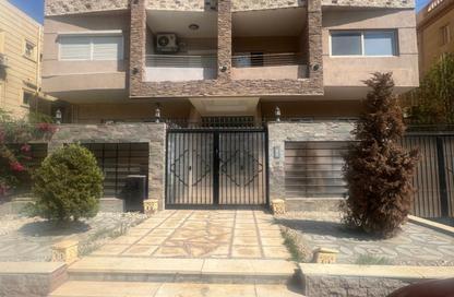 Apartment - 3 Bedrooms - 2 Bathrooms for sale in Al Narges 6 - Al Narges - New Cairo City - Cairo