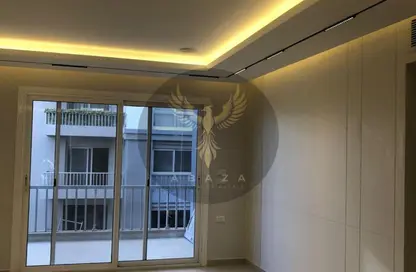 Apartment - 2 Bedrooms - 2 Bathrooms for rent in The Residences - Hyde Park - New Cairo City - Cairo