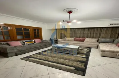 Apartment - 3 Bedrooms - 2 Bathrooms for sale in Palestine St. - New Maadi - Hay El Maadi - Cairo