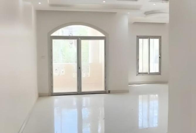 8130911 - Property Image 3