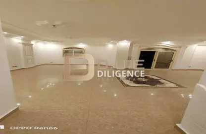Apartment - 3 Bedrooms - 2 Bathrooms for sale in Fatma Al Sharbatly Mosque - District 3 - The 5th Settlement - New Cairo City - Cairo