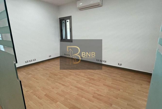 8347208 - Property Image 2