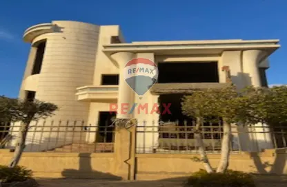 Villa - 4 Bedrooms - 6 Bathrooms for sale in Golden Heights - North Investors Area - New Cairo City - Cairo