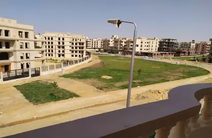 Apartment - 3 Bedrooms - 2 Bathrooms for rent in 8th Area - Shorouk City - Cairo