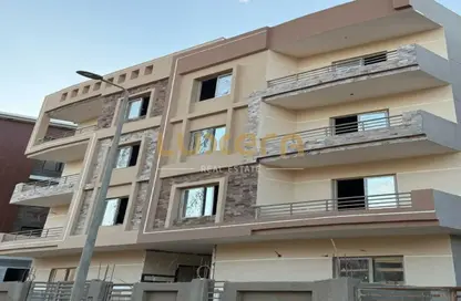 Apartment - 2 Bedrooms - 2 Bathrooms for sale in New Narges - New Cairo City - Cairo