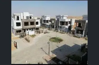 Villa - 6 Bedrooms - 5 Bathrooms for sale in Sun Capital - Fayoum Desert road - 6 October City - Giza