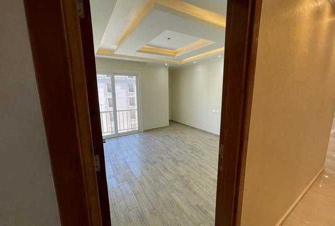 8318837 - Property Image 2