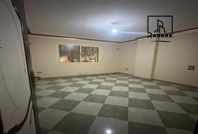 8372450 - Property Image 3