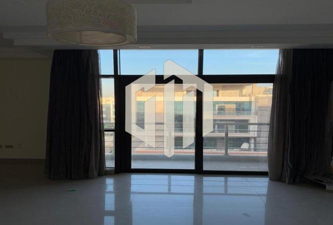 8058102 - Property Image 2