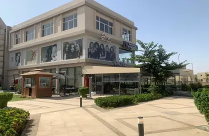 Shop - Studio - 2 Bathrooms for sale in Al Karma 4 - Sheikh Zayed Compounds - Sheikh Zayed City - Giza