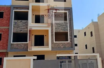 بناية كاملة - 8 غرف نوم - 8 حمامات للبيع في مدينة بدر - القاهرة