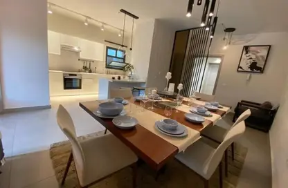 شقة - 2 غرف نوم - 2 حمامات للبيع في كمبوند البروج - كمبوندات الشروق - مدينة الشروق - القاهرة