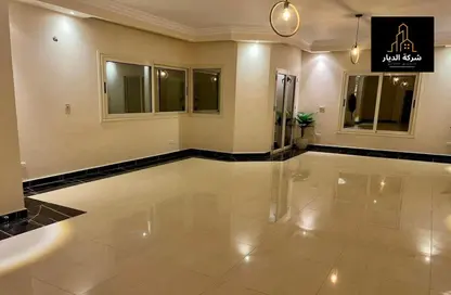 Apartment - 3 Bedrooms - 3 Bathrooms for rent in The 5th Settlement - New Cairo City - Cairo