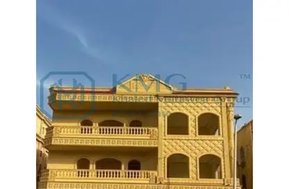Villa - 3 Bedrooms - 3 Bathrooms for sale in Al Shouyfat St. - District 1 - The 5th Settlement - New Cairo City - Cairo