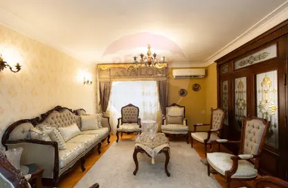 شقة - 4 غرف نوم - 2 حمامات للبيع في شارع سوريا - رشدي - حي شرق - الاسكندرية