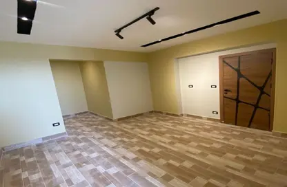 Apartment - 3 Bedrooms - 2 Bathrooms for sale in Beverly Hills - Sheikh Zayed Compounds - Sheikh Zayed City - Giza