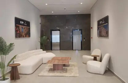 مساحات مكتبية - استوديو - 2 حمامات للبيع في الحى المالى - العاصمة الإدارية الجديدة - القاهرة