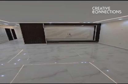 Apartment - 3 Bedrooms - 2 Bathrooms for sale in Nasr City Compounds - Nasr City - Cairo