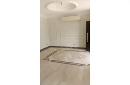 Villa - 4 Bedrooms - 4 Bathrooms for rent in The Courtyard - 12th District - Sheikh Zayed City - Giza