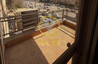 شقة - 4 غرف نوم - 2 حمامات للبيع في شارع ابو بكر الصديق - ميدان المحكمة - مصر الجديدة - القاهرة