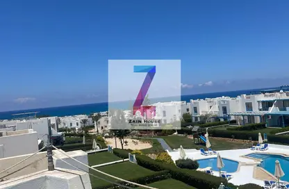 Chalet - 3 Bedrooms - 2 Bathrooms for rent in Mountain View - Ras Al Hekma - North Coast