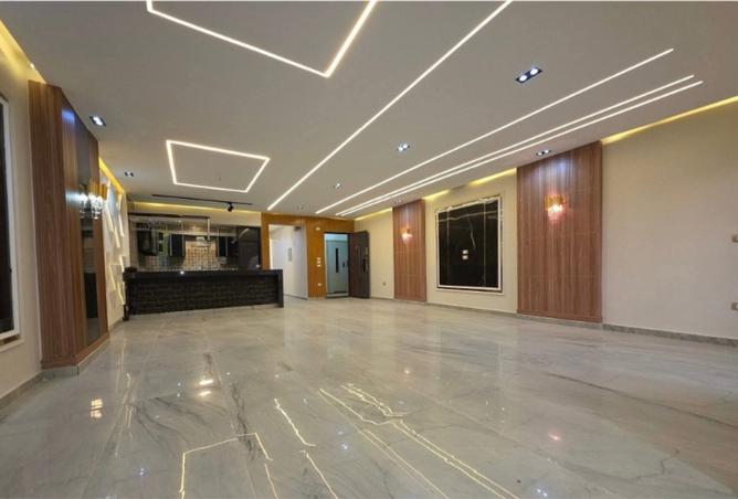 8100536 - Property Image 3