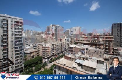 شقة - 4 غرف نوم - 2 حمامات للبيع في شارع ابو قير - سبورتنج - حي شرق - الاسكندرية