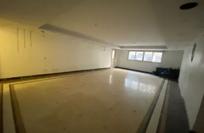 مساحات مكتبية - استوديو - 4 حمامات للايجار في شارع مصدق - الدقي - الجيزة