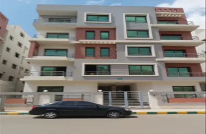 Apartment - 3 Bedrooms - 3 Bathrooms for sale in Al Fardous St. - Al Fardous City - Al Wahat Road - 6 October City - Giza