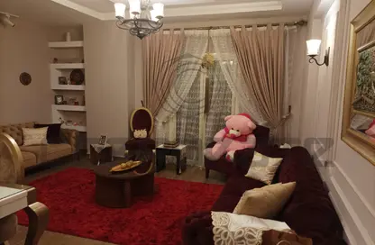 Apartment - 3 Bedrooms - 1 Bathroom for sale in 4th Neighborhood - 5th Area - Shorouk City - Cairo