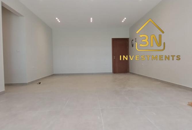 8388414 - Property Image 3