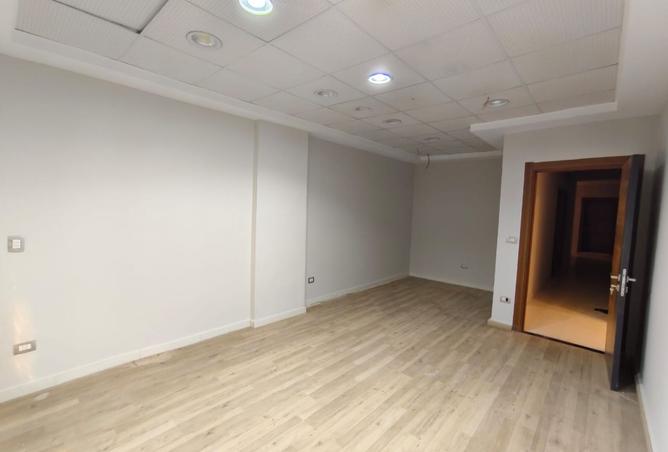 8333813 - Property Image 2