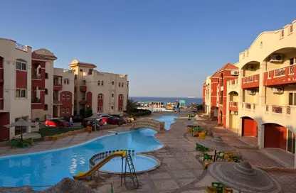 Chalet - 2 Bedrooms - 2 Bathrooms for sale in Lasirena Resort - Al Ain Al Sokhna - Suez